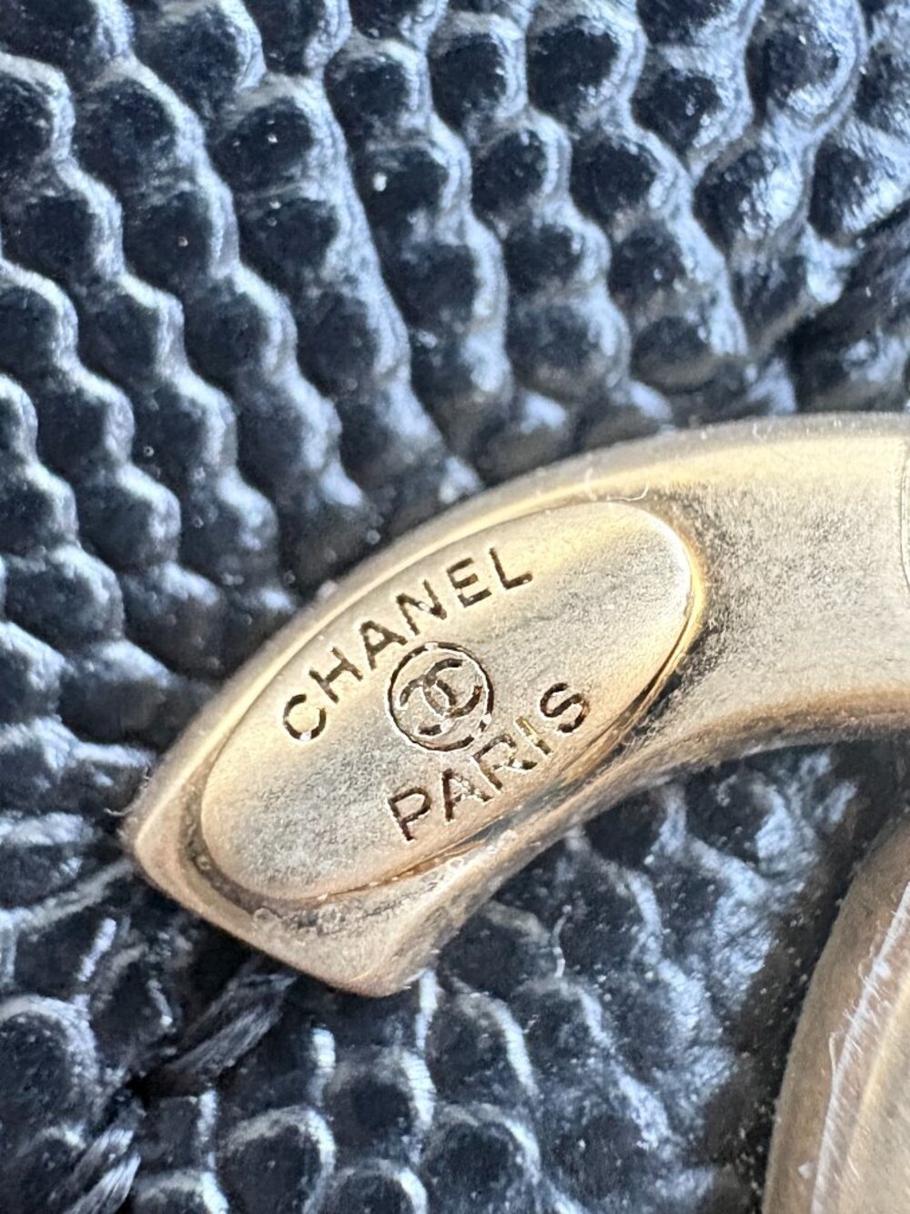 CHANEL Coco Handle Small Black Caviar GHW Chain Handle | Full Set | 2023 - Picture 13 of 13